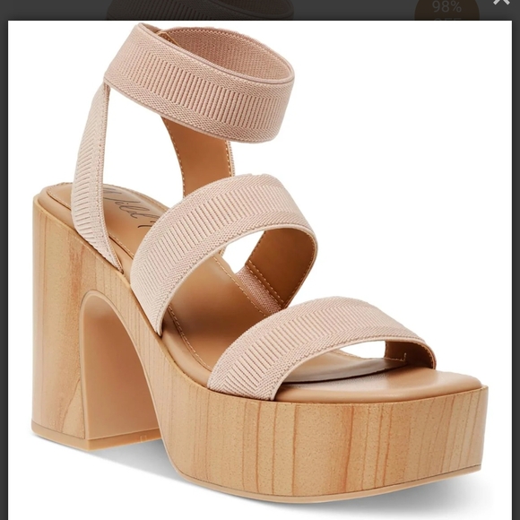 NIB Wild Pair Scarlitt Faux Leather Pumps Nude Platform Size 9.5 Fall Trendy - Picture 1 of 5